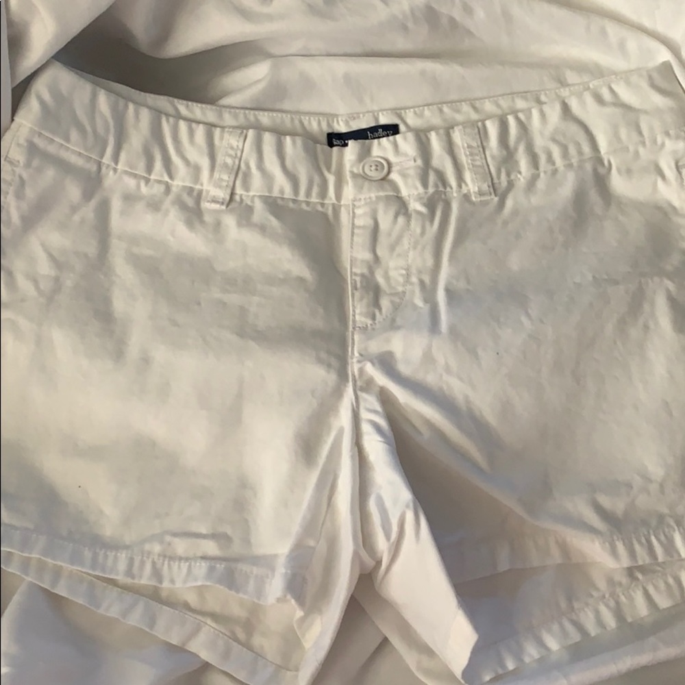 GAP Hadley White Shorts Size 4